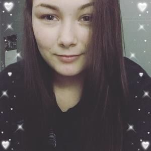 Meet your Posher, Chloe